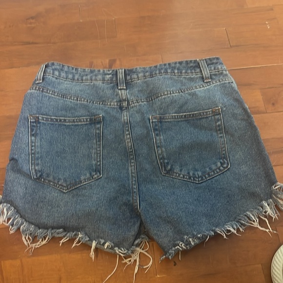 Wild fable high rise button jean shorts - Picture 3 of 3